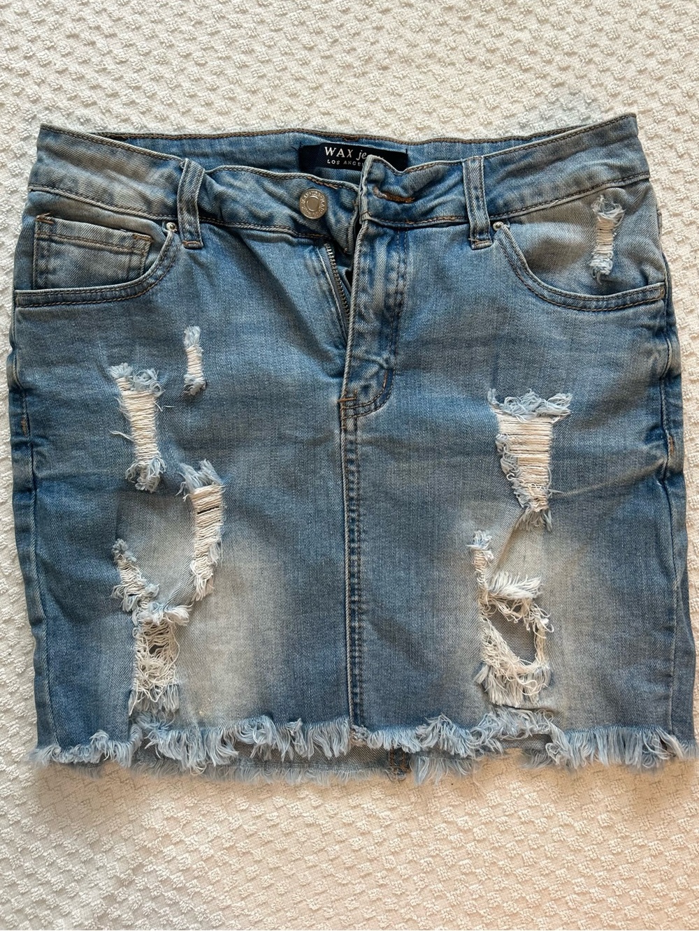 Wax Jean Women’s Distressed Light Wash Denim Mini Skirt Size M